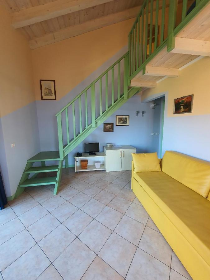 Residence Oasi Del Viandante Lake Como Екстер'єр фото