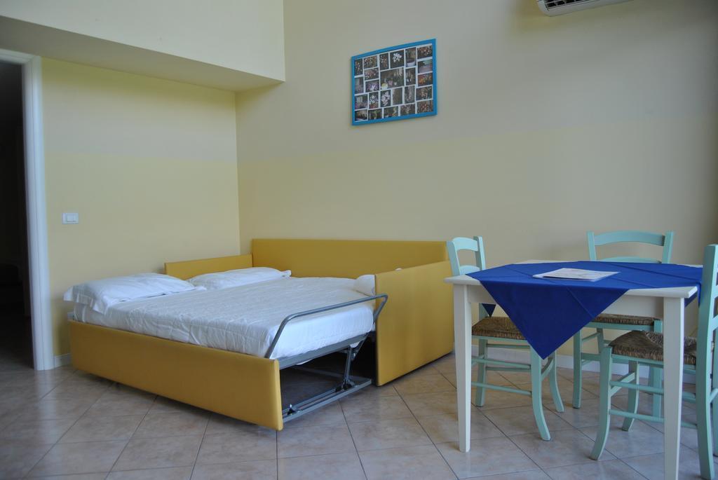 Residence Oasi Del Viandante Lake Como Екстер'єр фото