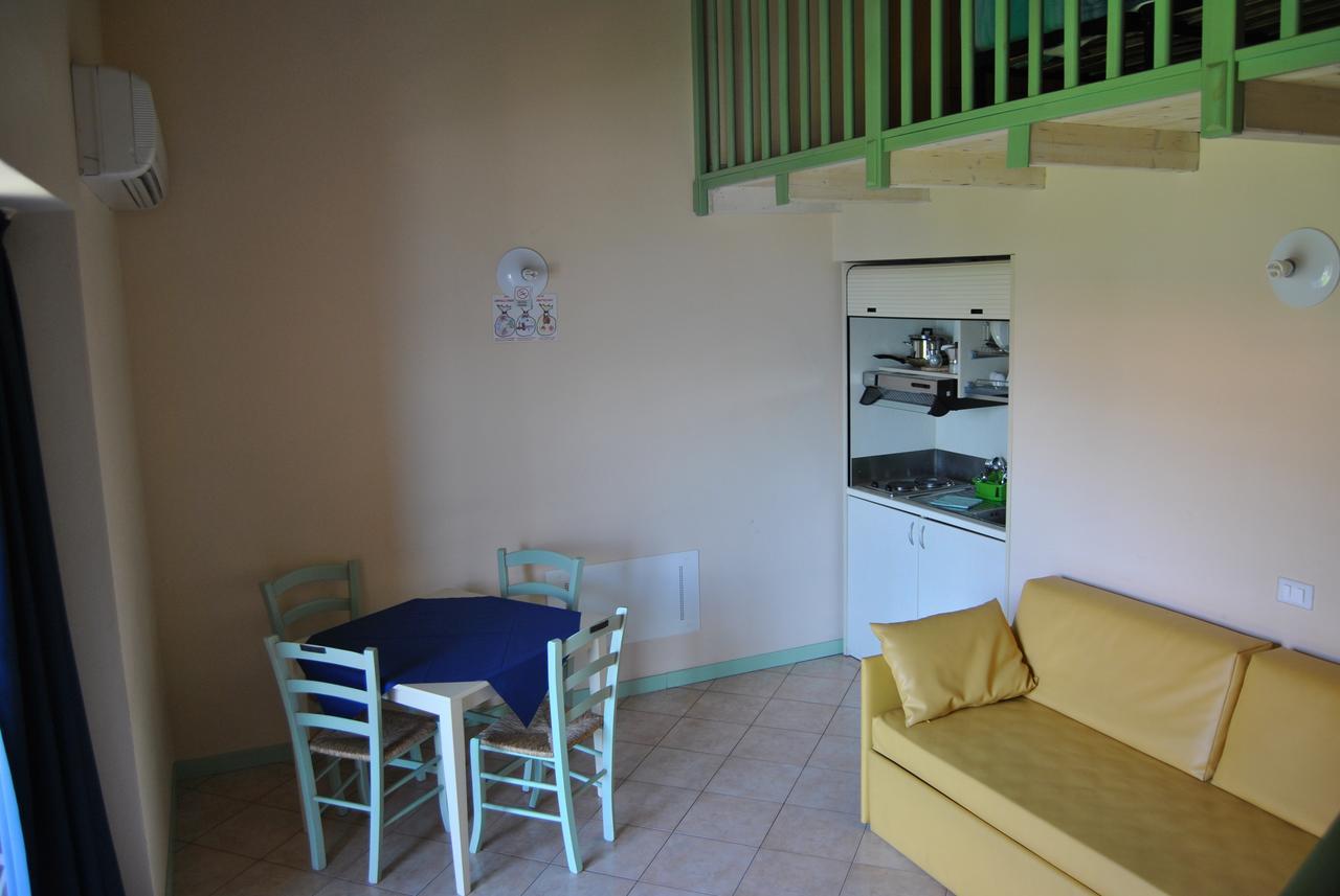 Residence Oasi Del Viandante Lake Como Екстер'єр фото